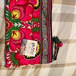 Lumily Wristlet bag